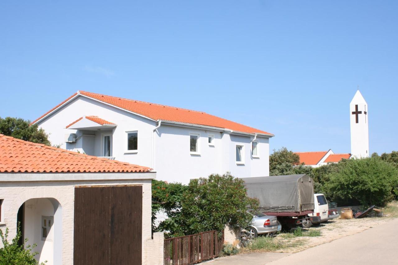 קולאן Apartments With A Parking Space Mandre, Pag - 6405 מראה חיצוני תמונה