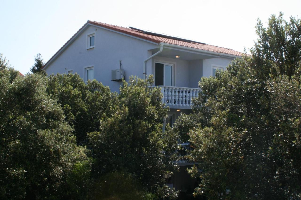 קולאן Apartments With A Parking Space Mandre, Pag - 6405 מראה חיצוני תמונה