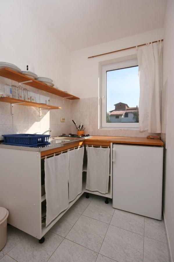 קולאן Apartments With A Parking Space Mandre, Pag - 6405 מראה חיצוני תמונה