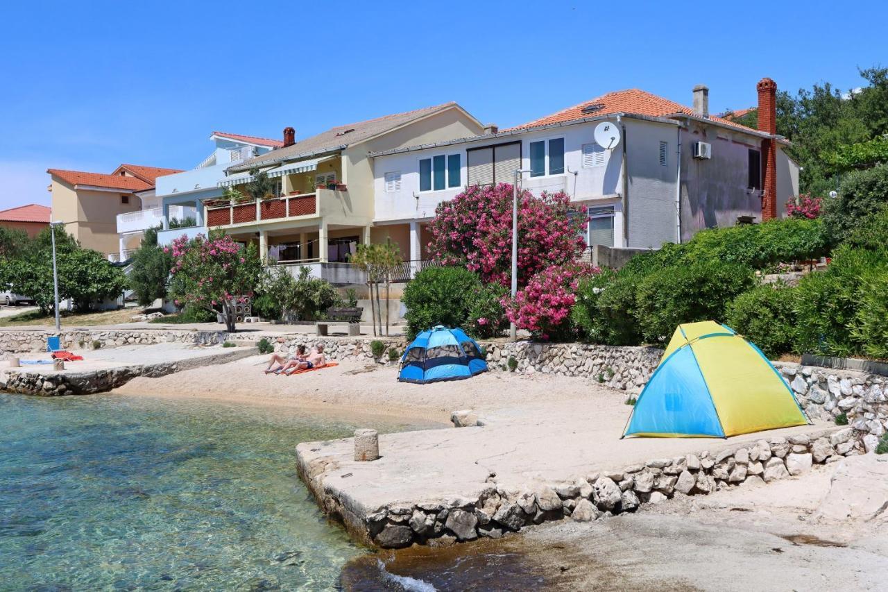 קולאן Apartments With A Parking Space Mandre, Pag - 6405 מראה חיצוני תמונה